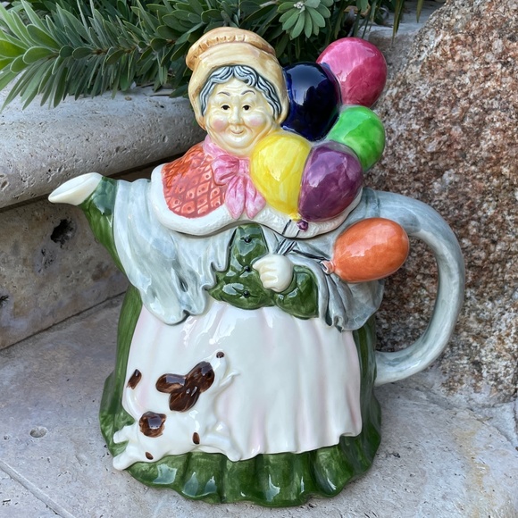 VINTAGE CERAMICS TAKAHASHI SAN FRANCISCO BALLOON LADY TEAPOT - Picture 1 of 6